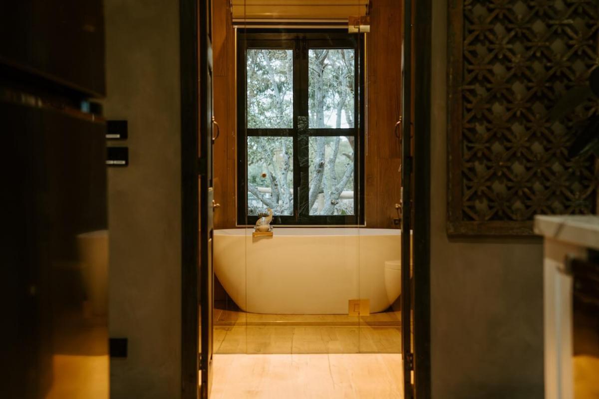 The Temple - Country Farm Retreat Villa Launching Place Eksteriør bilde