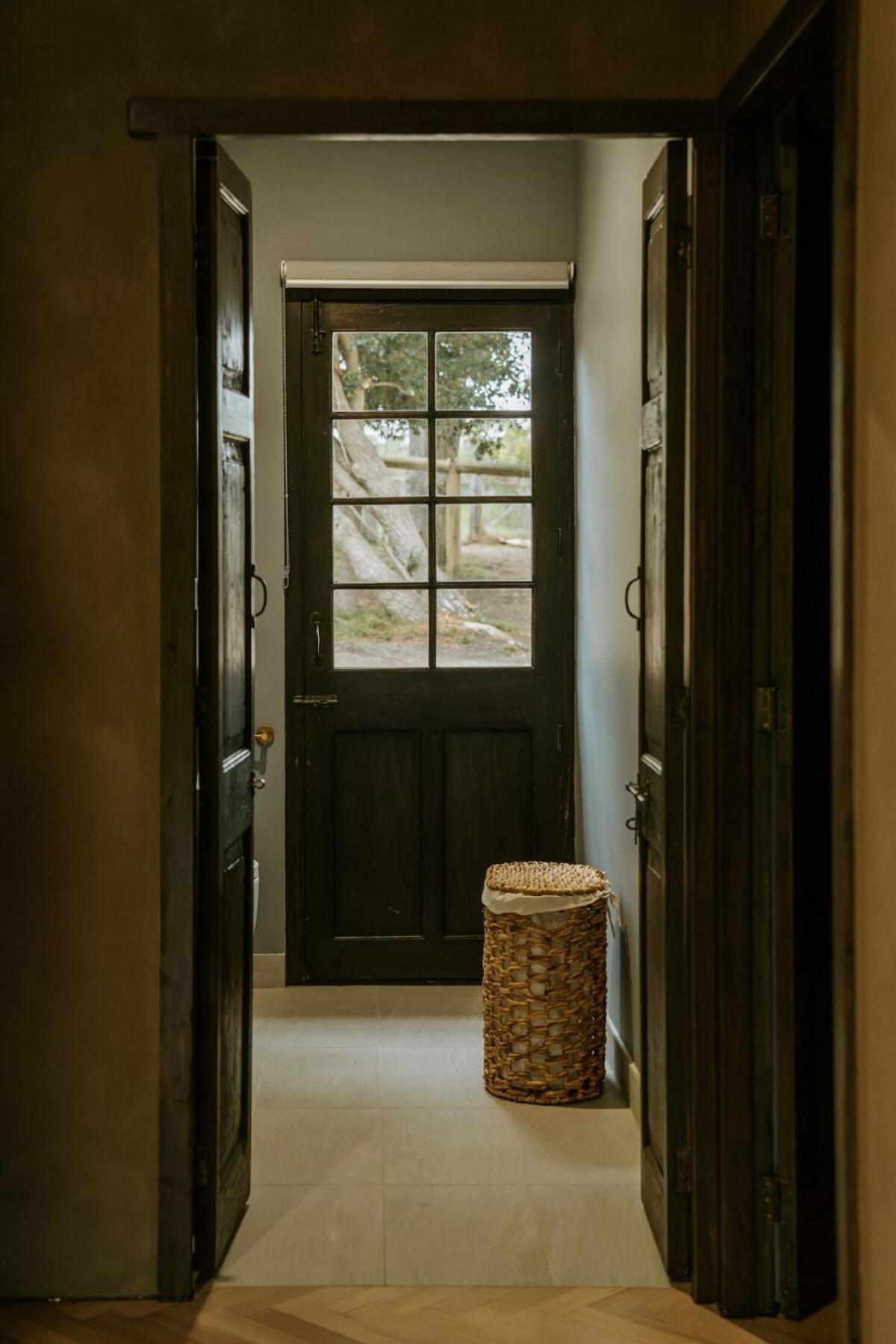 The Temple - Country Farm Retreat Villa Launching Place Eksteriør bilde